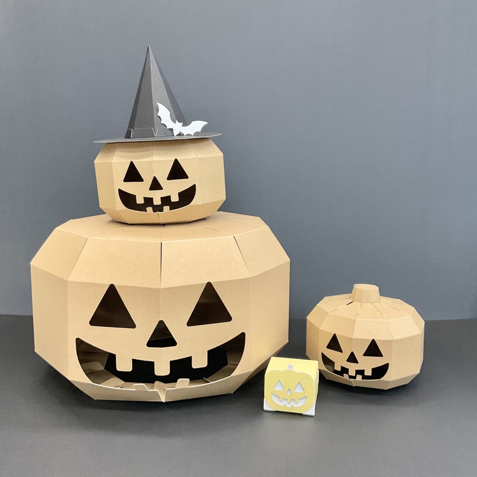 ハロウィンに使えるジャックオランタン型の安価な組み立て箱　ギフトボックス【緩衝材・梱包箱・貼り箱の株式会社サンエコー】